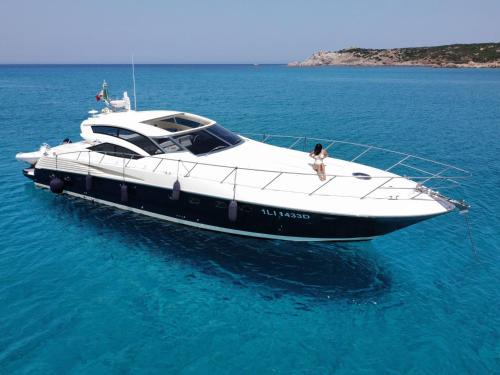 Arzachena Boat Rental | Experience Yacht Cantieri Sarnico: Family-Friendly Getaway