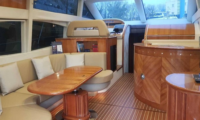 Campanha Boat Rental | Unforgettable Yacht Charter Experience on Douro River