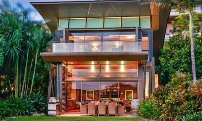 Hamilton Island Apartment | Explore Yacht Club Villa 7: Family-Friendly Getaway