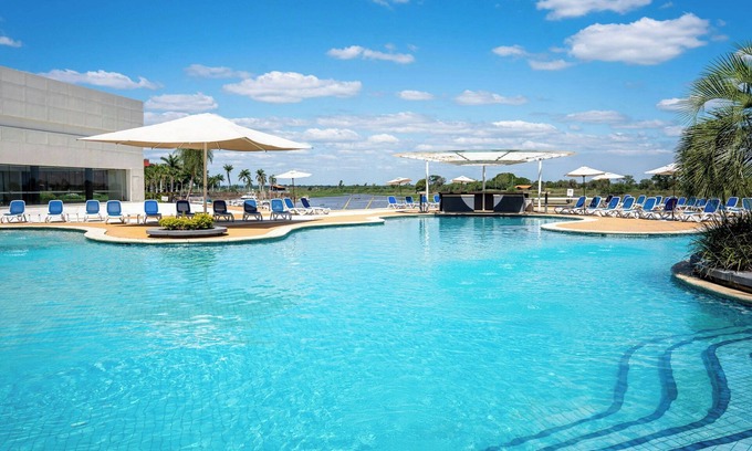 Lambare Hotel | Discover Resort Yacht y Golf Club Paraguayo: Relax & Unwind