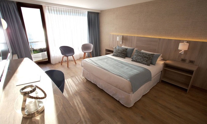 Quintero Hotel | Relaxing Yachting Hotel Quintero with Pool and Spa