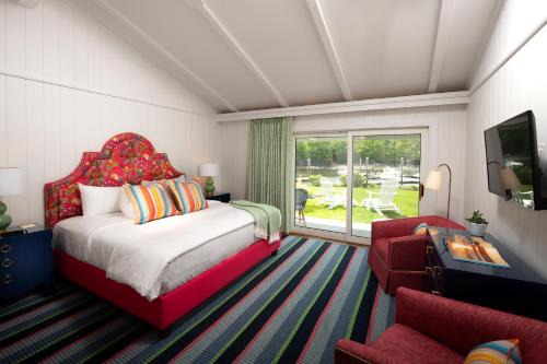 Kennebunkport Hotel | Discover Yachtsman Lodge & Marina with Oceanfront Views