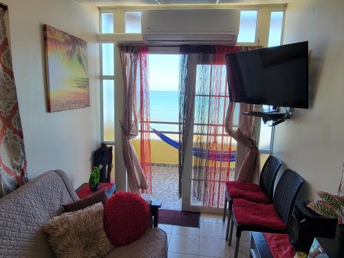 Carrizal Apartment | Oceanfront Retreat at Yaeliz Front Beach - Top Rated 8.7/10