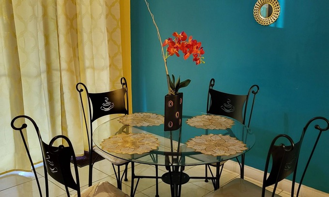 Spanish Town House | Cozy Townhouse with Ocean View & Spa Amenities