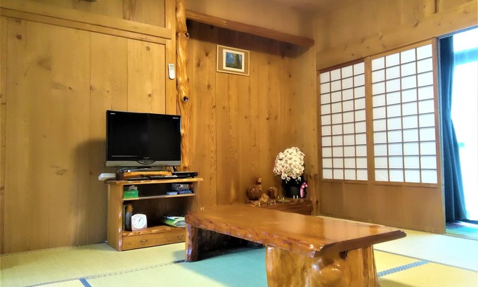 Miyanoura House | Oceanfront Yakusugi House: Guest Rated 9/10, Family Friendly