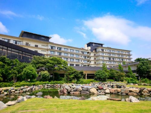 Kaga Hotel | Relax at Yamashiro Onsen Miyabi no Yado with Hot Tub Access