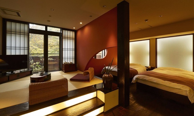 Yumoto-naka-yashiki House | Discover YamaYuri No Yado: Family-Friendly Retreat with Hot Tub
