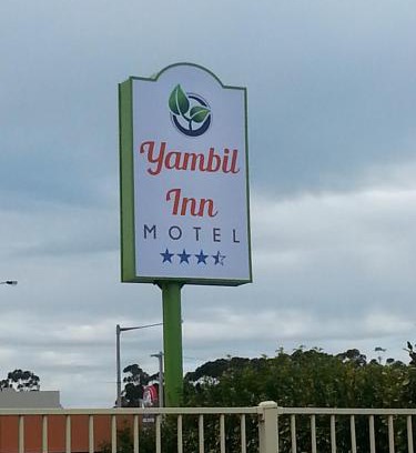 Griffith Hotel | Yambil Inn: Family-Friendly Stay with Breathtaking Ocean Views