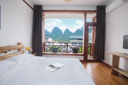 Yangshuo Hotel | Family-Friendly Retreat at Yangshuo Xiao Long River Hotel