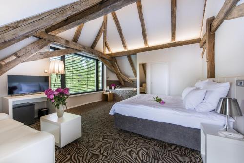 Predboj Hotel | Yard Resort: 4-Star Retreat with Family-Friendly Amenities