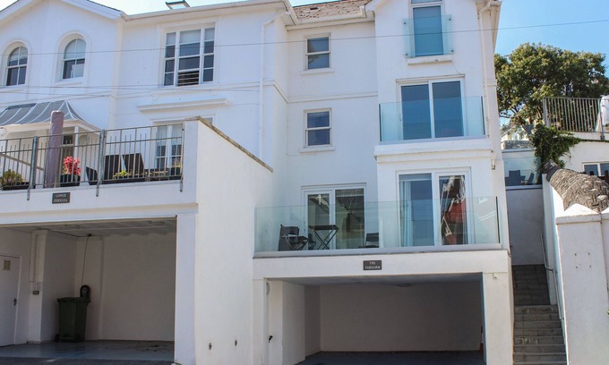 Salcombe Cottage | Pet-Friendly YARDARM Cottage with Ocean View in Salcombe