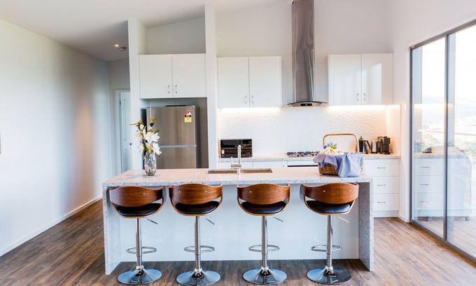Gruyere House | Inviting Yarramunda Bed and Breakfast: Angus House Awaits