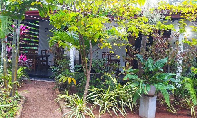 Sigiriya House | Inviting Yashi's Place Sigiriya: Spa, Dining & Family-Friendly