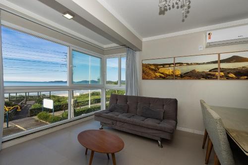 Quatro Ilhas Apartment | Elegant Residencial Yasmin 102 with Ocean View in 4 Ilhas