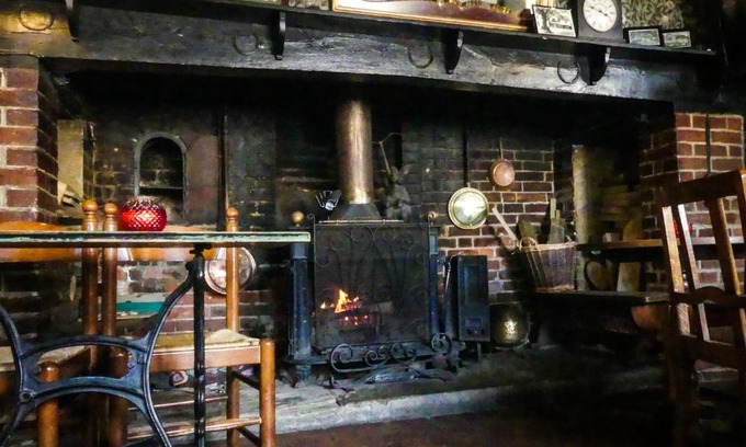 Alfriston Hotel | Pet Friendly Retreat at Ye Olde Smugglers Inne
