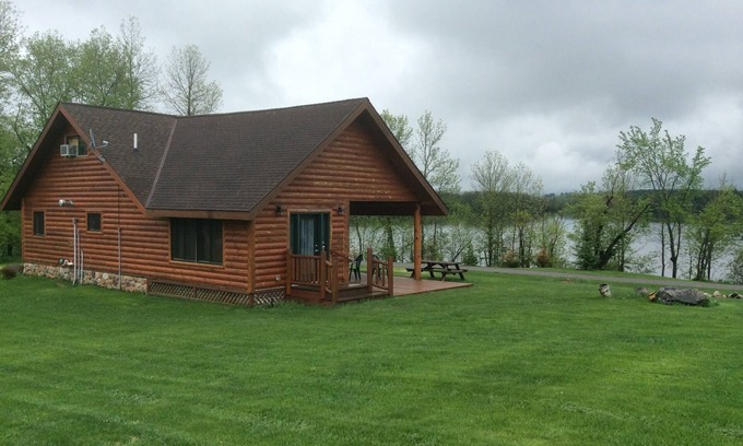 Orr Cabin | Cozy Ash Lake Private Cabin with Pool & Pet-Friendly Amenities