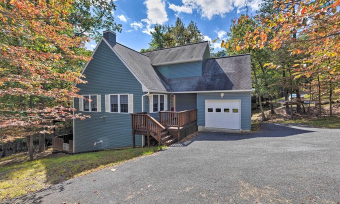 McGaheysville House | Perfect Year-Round Retreat Near Skiing and Waterpark!