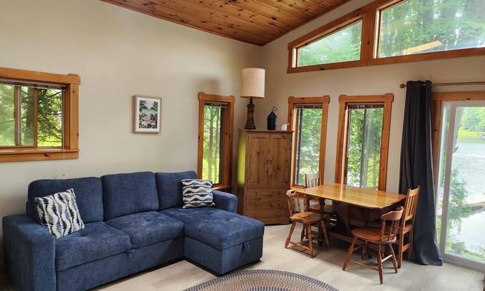 Putnam Station House | Beautiful Lake View Bungalow Steps from Gull Bay Beach