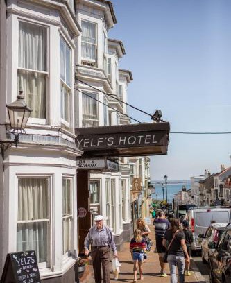 Ryde Hotel | Family-Friendly Yelf's Hotel with Complimentary Breakfast