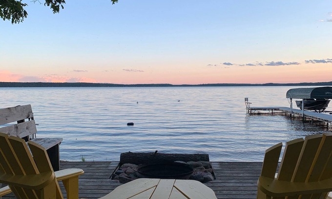 Little Round Lake Cabin | Exceptional Yellow Bike Chalet on Grindstone Lake with Pool