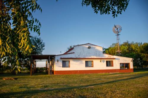 Colonia Libertad House | Beautiful Estancia La Choza: Pet-Friendly Retreat with Dining