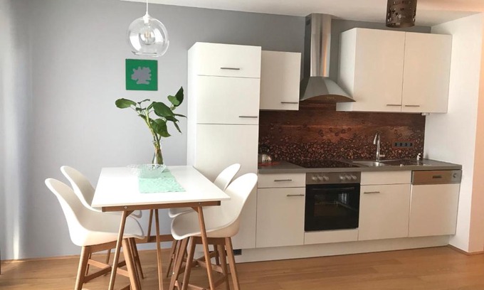 Donaustadt Apartment | Relax at Yellow Flower Apartment with Pool, Steps from Lake