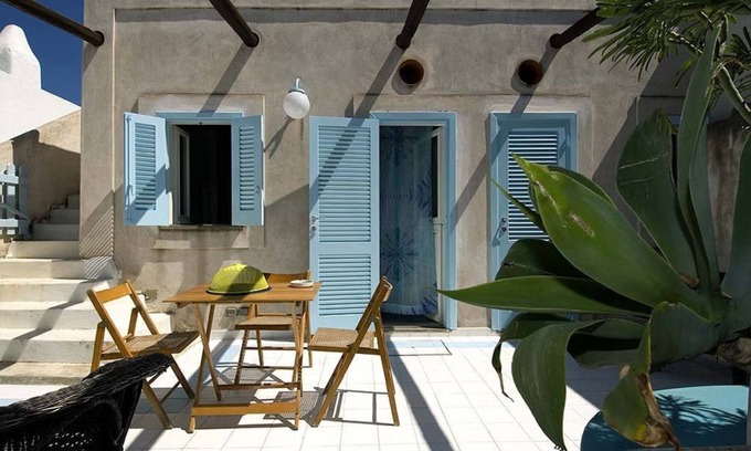 Piscita House | Idyllic Yellow House in Stromboli with Pool and Ocean View