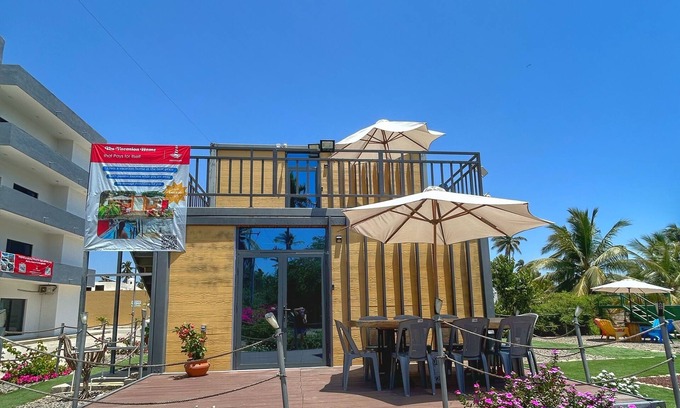 Barra de Navidad House | Yellow House: Steps from the Beach with Great Amenities