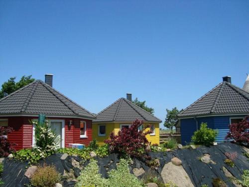 Boergerende-Rethwisch House | Discover Peter's Modern Retreat: Family-Friendly Comfort