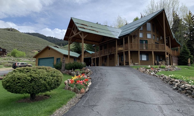 Island Park Apartment | Cozy Cabin Retreat by Henry's Lake - Perfect for Families
