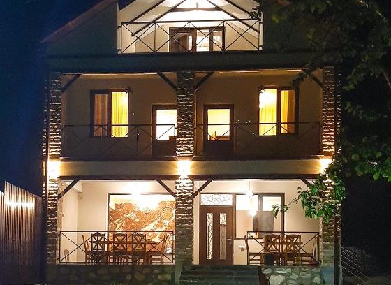 Kaputan House | Yengibar's Family House: Highly Rated & Pet Friendly Retreat