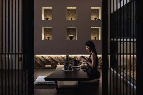 Seongnae-dong House | Inviting Yeojuhyeon: Family-Friendly Retreat with Hot Tub