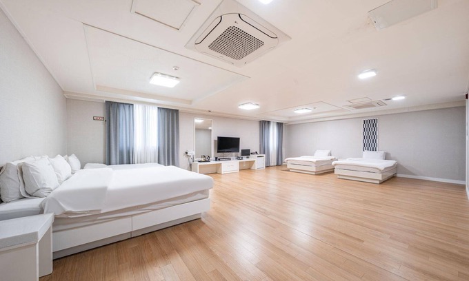 Onmok Hotel | Eco-Friendly Stays at Yeonggwang The One Hotel