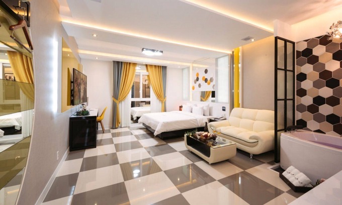 Onmok Hotel | Eco-Friendly Yeonggwang Tinker Bell Motel with Hot Tub