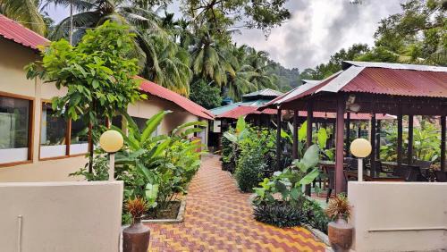 Havelock Island Hotel | Pet-Friendly Retreat at Kathmandu Resort with Ocean View