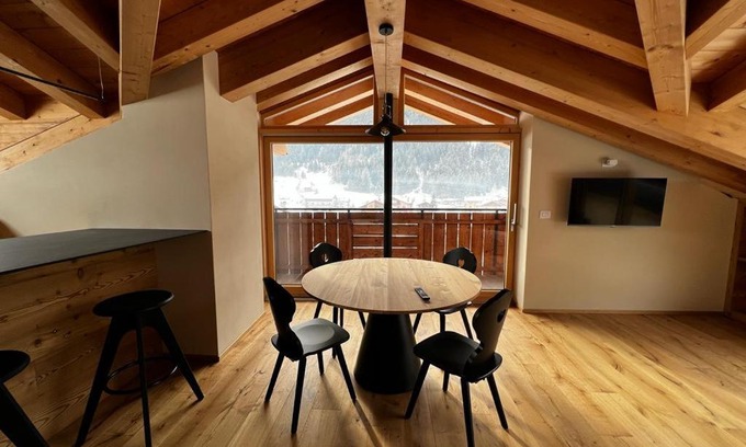 Valdidentro Apartment | Pet-Friendly YETI Design Mountain Apartments - Rated 9.5