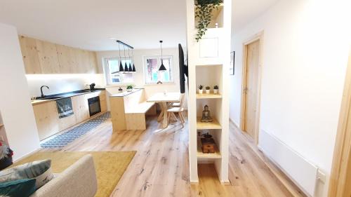 Rueras Apartment | Family-Friendly Yeti Lodge – Rated 9.5 by Guests