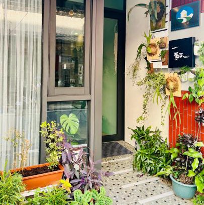 Zhushan Bed & Breakfast | Cozy Yi Piao B&B with Breakfast and Child-Friendly Amenities