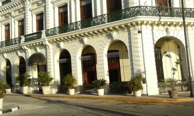 Old Havana Hotel | Budget-Friendly YingYang Havana Hostel with Great Amenities