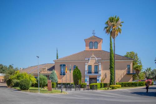 Valencina de la Concepcion Hotel | Discover YIT Vereda Real: Family-Friendly Oceanfront Bliss