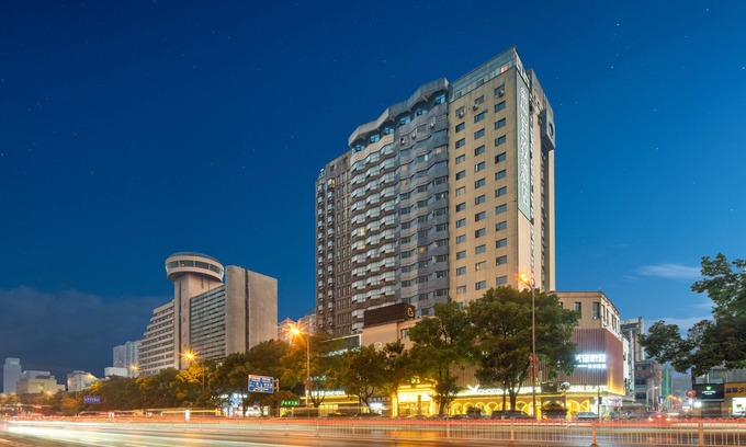 Fu Rong Hotel | Inviting Yizhi Hotel Changsha Yuanjialing with Breakfast