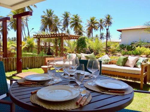 Imbassai Apartment | Imbassaí Retreat: 4-Star Oceanfront Apartment with Pool