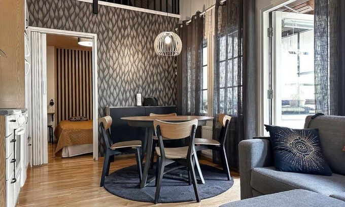 Tahkovuori House | Cozy Yläkerran Asunto with Balcony and Sauna, 4-Star Stay