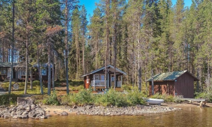 Rukatunturi House | Beautiful Ylikitkajärvi Kesäkumpu: Lake View & Spa Retreat