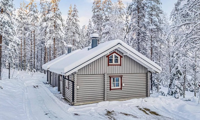Akaslompolo House | Relaxing Retreat at Ylläksen Tunturihonkamaja 5 with Spa