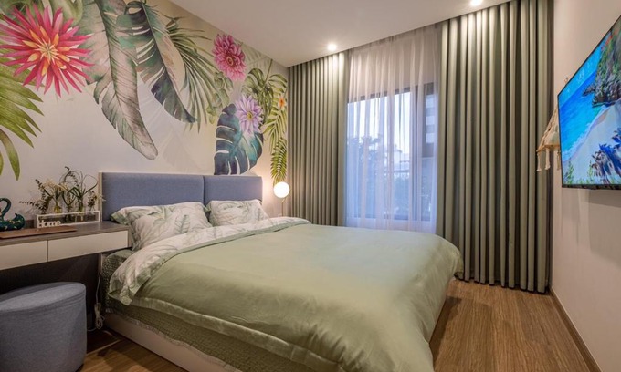 Gia Lam Apartment | Cozy YoLo Homestay at Vinhomes Ocean Park - Family-Friendly Retreat