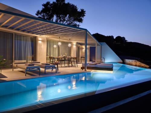 Korithi Villa | Top-Rated Yoma Cove Suites: Pet-Friendly Ocean View Escape
