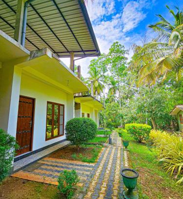 Udawalawa Hotel | Guest Rated 10/10: Yoma Wild Hotel with Family Amenities