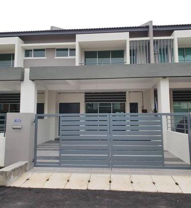 Kuala Kangsar House | Family-Friendly Yong Guesthouse with Exceptional Reviews 8.9