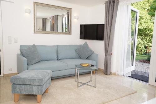 Traben-Trarbach Apartment | Experience York Cottage Garden: Guest Rated 9.5/10